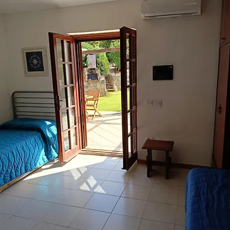 Appartamento Accessible 300 Meters From The Sea Lu Pultiddolu